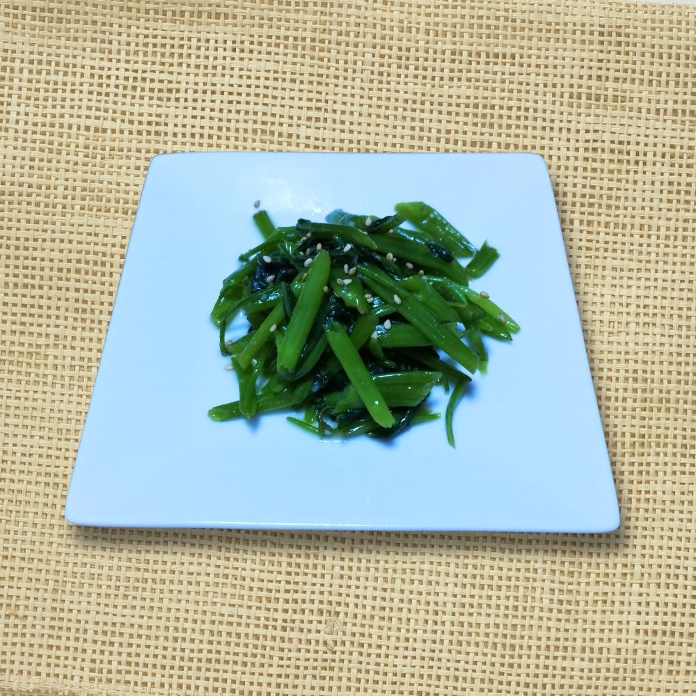 レンジで作った空心菜炒め