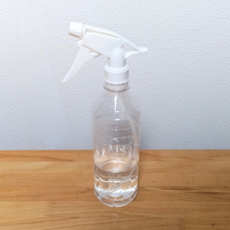 水を少量入れ、毎回入れ替えて衛生的に使用