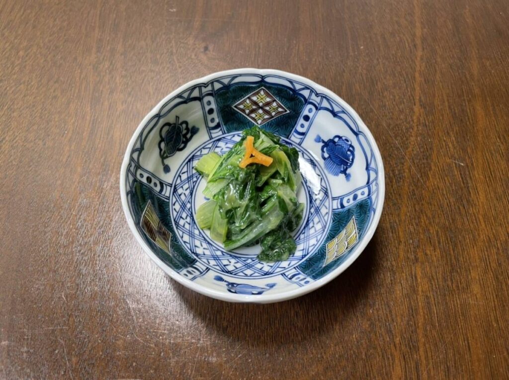 器に盛った大阪しろ菜の辛子和え